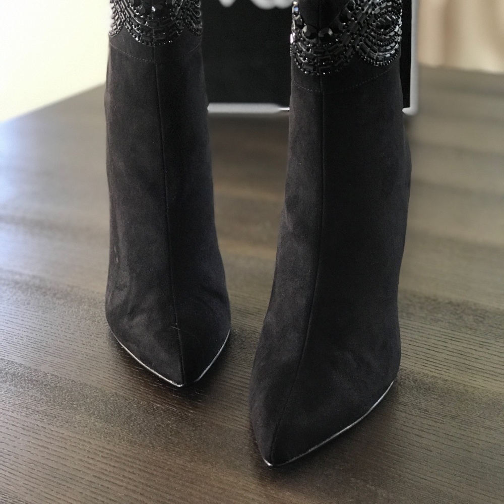 Nina
Derika Booties - Picture 2 of 8